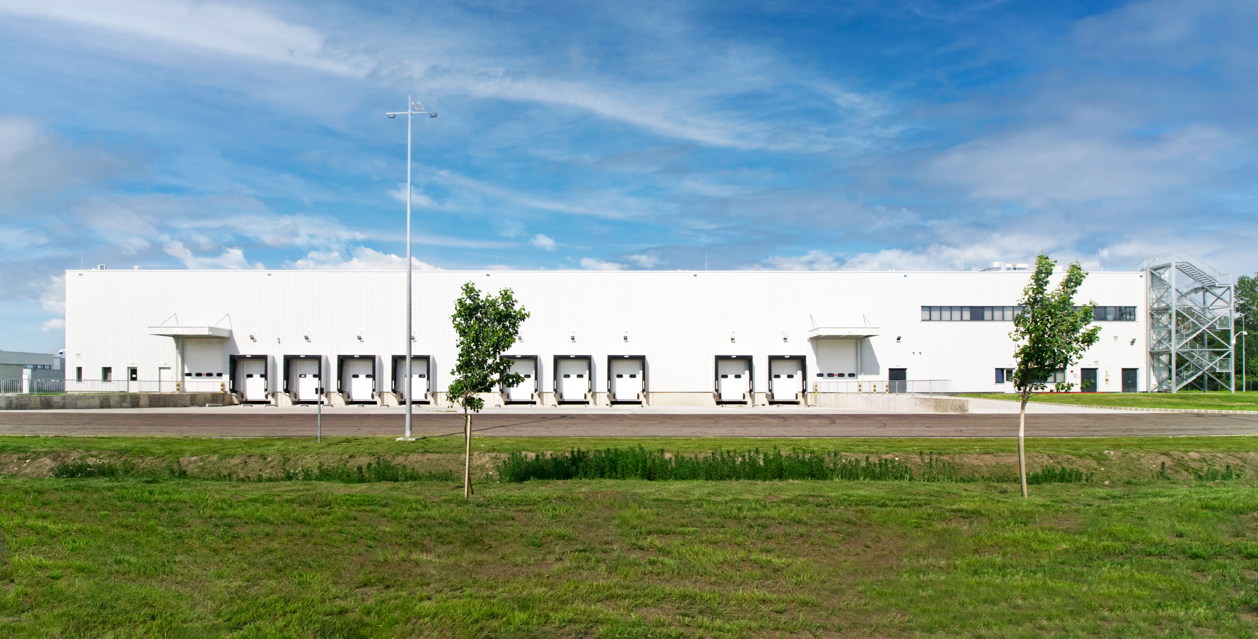 DENSO Warehouse built by Takenaka Europe in 2019.