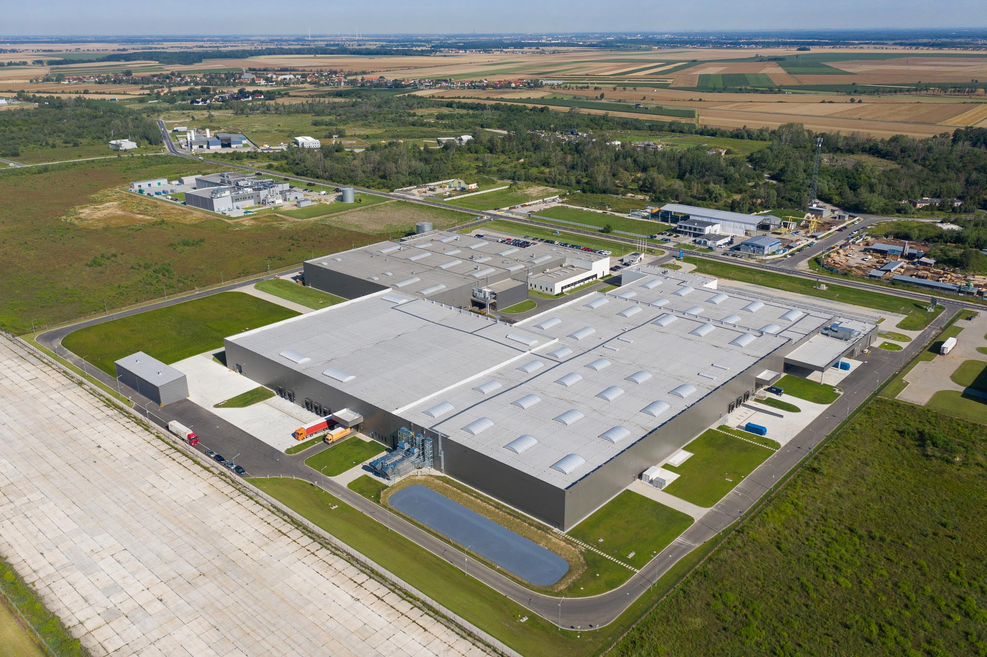 Donaldson Office & Factory, Poland TAKENAKA EUROPE GmbH