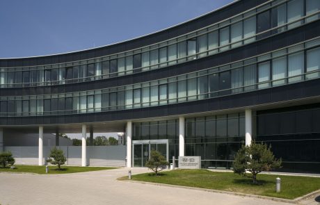 Detailed view on the front of Hyundai Motor Europe Technical Center Ph. 2 in Rüsselsheim (Germany)