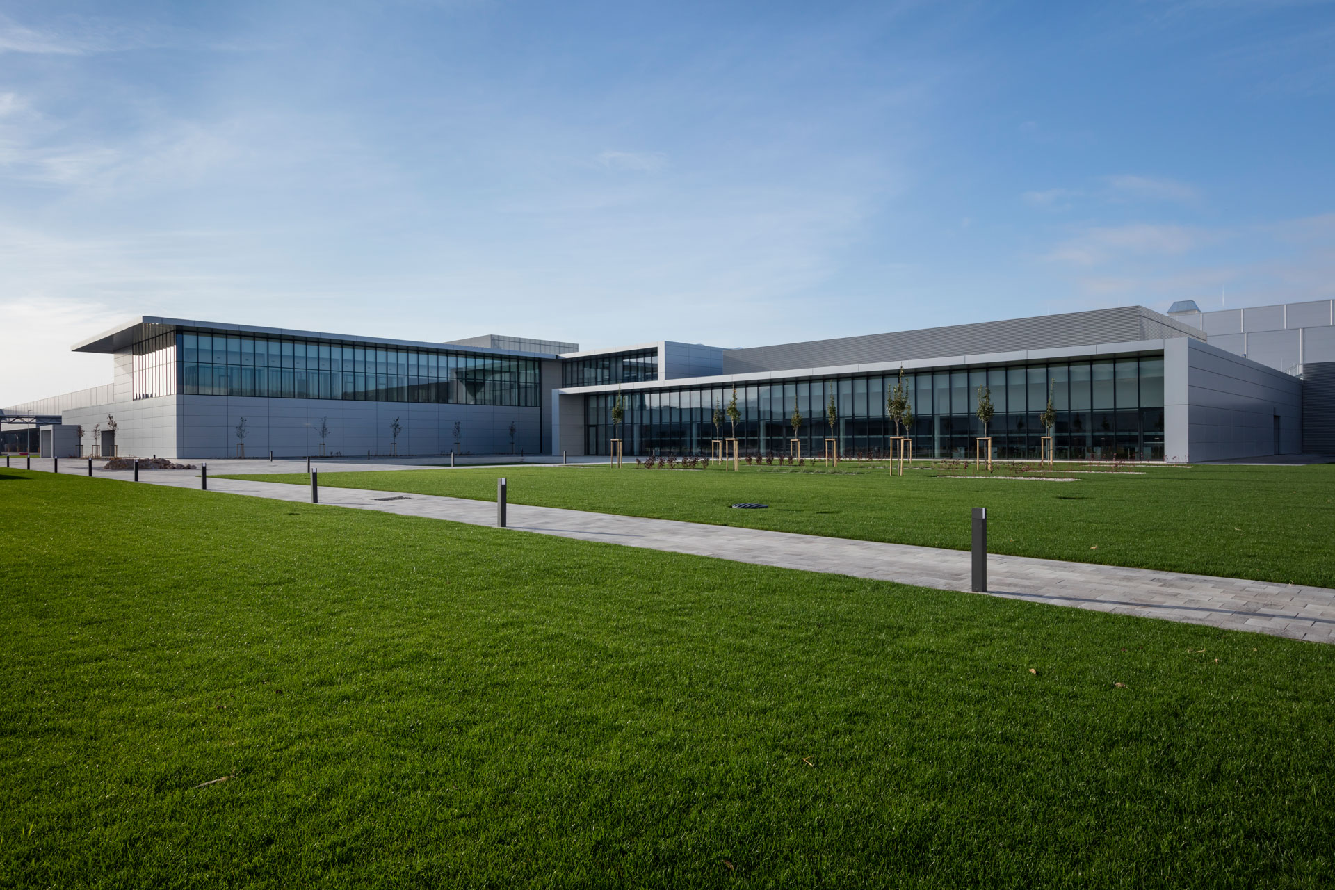 Jaguar Land-Rover Office and Factory - Front view of the building.