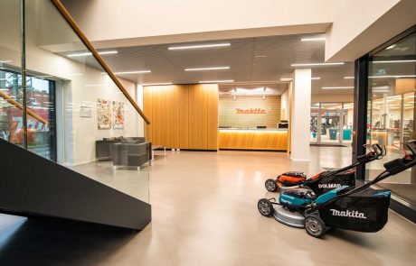 View into the entrance area of the Office and Canteen from Makita Engineering in Germany