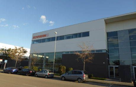 View from the outside on the RENISHAW Iberica building
