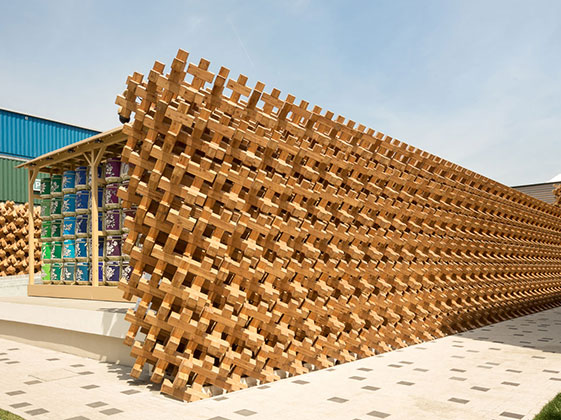 Frontal view on the Japanese-Pavilon designed by Dr. Atsushi and Atsushi Kitagawara Architects Inc., part of EXPO 2015 in Milano (Italy)